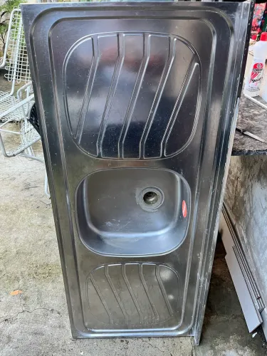 Pia Inox
