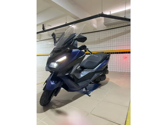 Dafra Cruisym 300 2024
