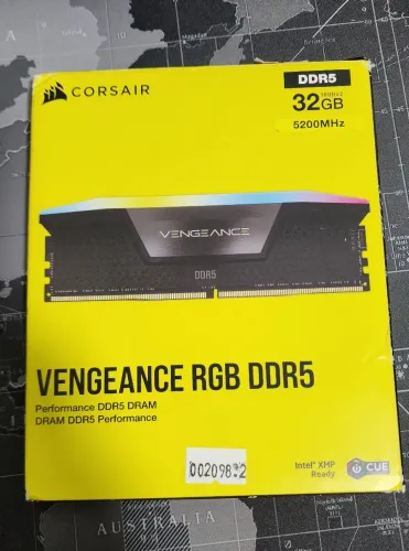 Memória RAM DDR5  Cousair (2x16) RGB 