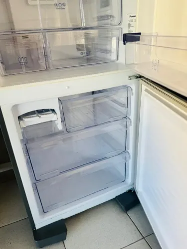 Geladeira FrosFree Panasonic 425L