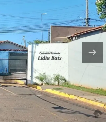 Casa em condomínio