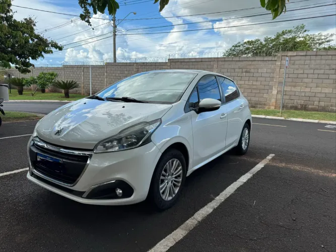 Peugeot 208 Allure 1.6 Flex 16V 5P Aut. 2017