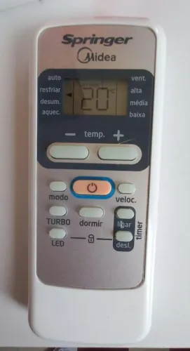 Arcondicionado 7.500 btus semi- novo com controle remoto.
