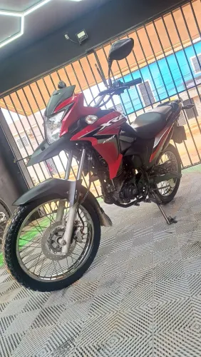 XRE 190 ABS 2019 muito conservada... IPVA pago!Quitado aceita financiamento. *10zap