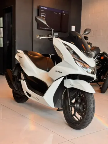 Honda PCX 160 DLX 2023