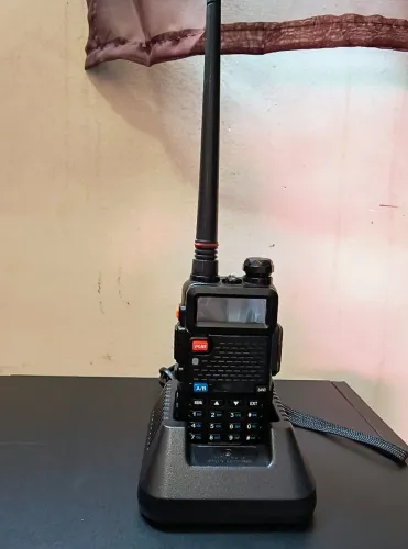 Walkie talkie uv -5r