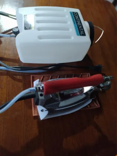 Ferro a vapor profissional
