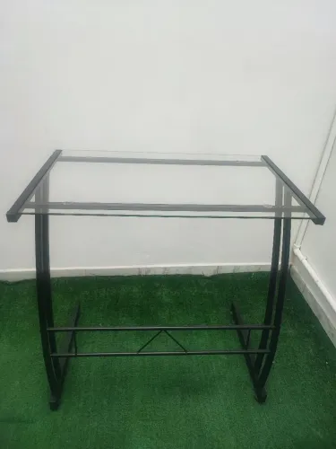 Escrivaninha de vidro