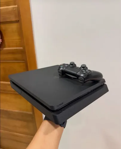 PS4 slim 1TB- perfeito!!