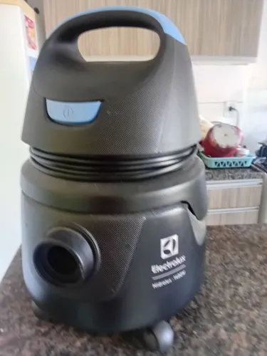 Vendo aspirador de pó Electrolux em bom estado 