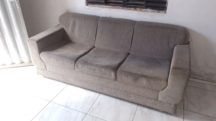 Sofá 3 lugares - R$ 300