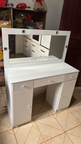 Vende-se penteadeira nova