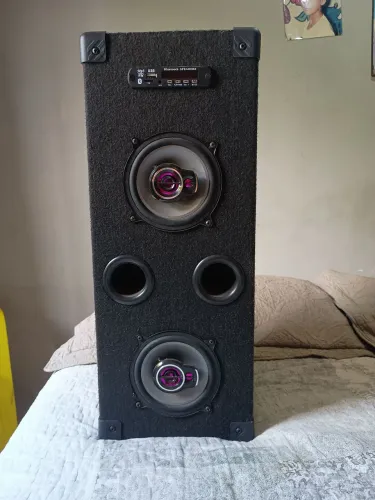 Caixa de som com alto falantes de 5 polegadas 50 watts cada Pioneer plaquinha de 120 wa