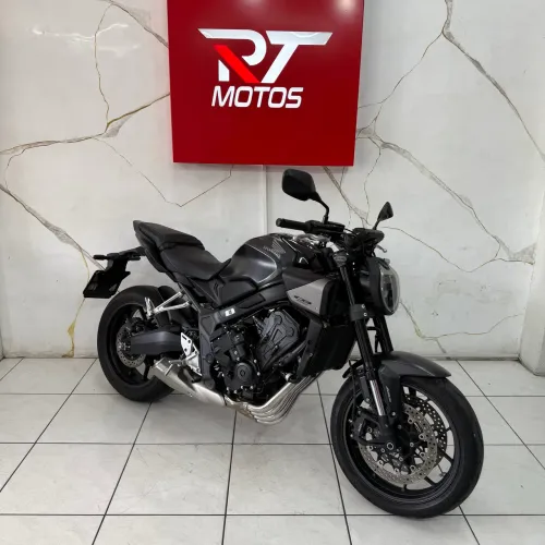 CB 650R E-CLUTCH 2026