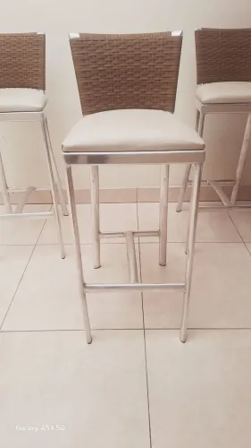 Banquetas Altas em Alumínio