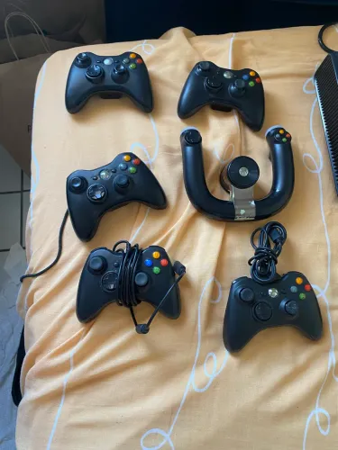 5 CONTROLES + VOLANTE DO XBOX