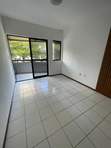 KD: Alugo Apartamento 2 Quartos com Suíte, Varanda Ampla e 2 Vagas Ponta Verde
