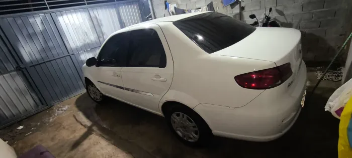 Fiat Siena EL 1.0 MPI Fire Flex 8V 4P 2015