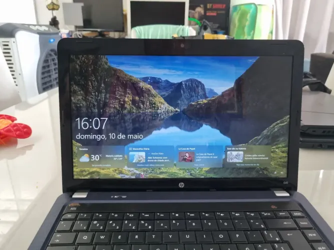 Notebook HP i3 8GB de memória SSD240GB. Bateria nova de longa duração tela 14 sup rápido 