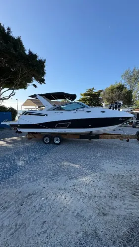 FOCKER 330 GT C/ 2x Mercruiser 4.5 de 250 Hp cada.