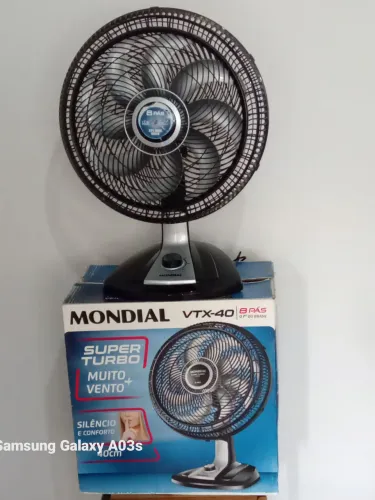 Ventilador de mesa Super turbo 140 watts/ 40cm 220v Mondial. Semi-novo.