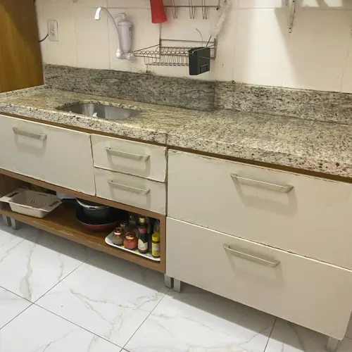 Vendo bancada de granito para pia de cozinha