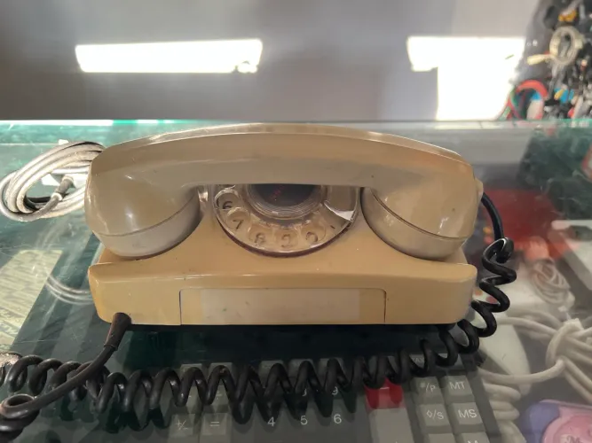Telefone Antigo discar Baquelite tijolinho