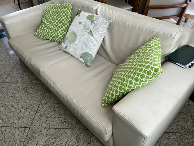 Sofá 4 lugares