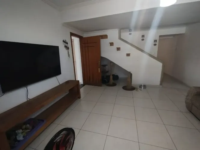 Sobrado com 3 dormitórios à venda, 154 m² por R$ 520.000,00 - Centro - Taubaté/SP