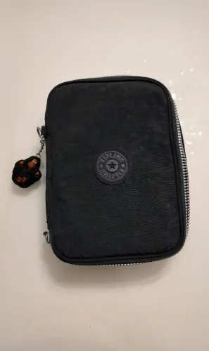 Estojo Kipling Original - 100 Pens Preto