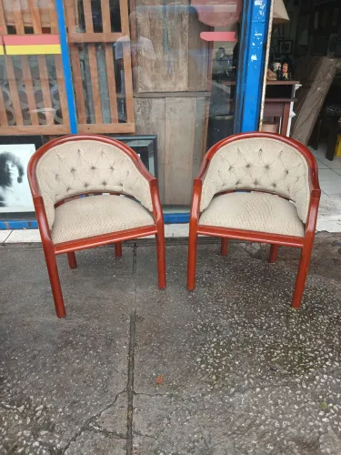 Par de Poltronas Estilo Inglês