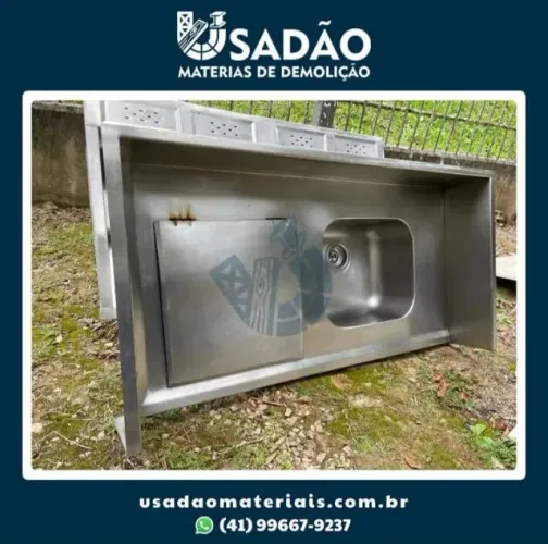 Pia Inox com Tubo para Descarte de Lixo (1,30mX0,60m)
