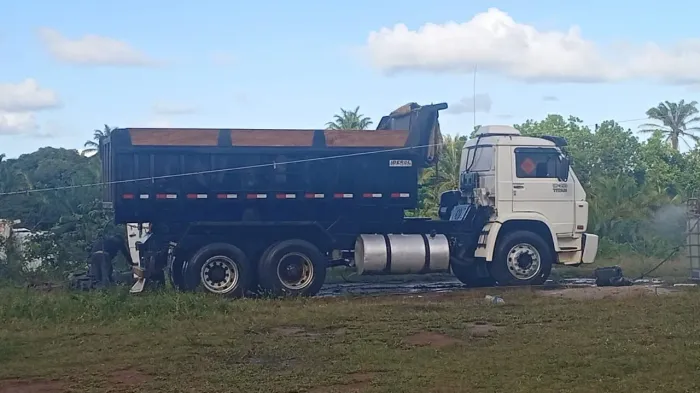 Caçamba 18.310  truck