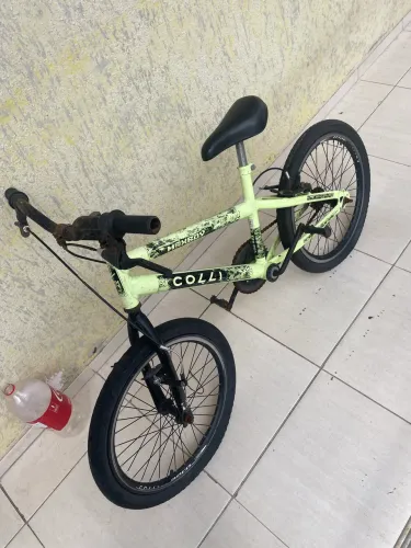 Bicicleta para criança