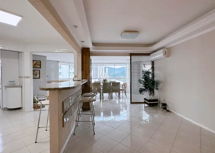 Apartamento à venda no Edifício Água Marinha em Balneário Camboriú