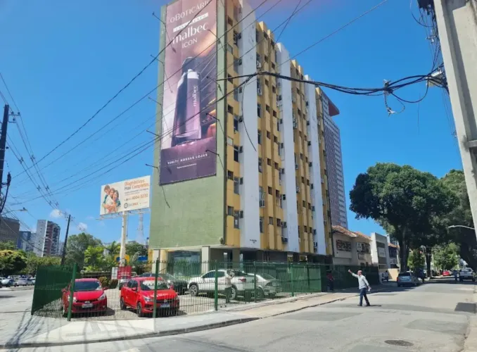 Sala 40m2 em Empresarial próx McDonalds Av Agamenon Magalhães