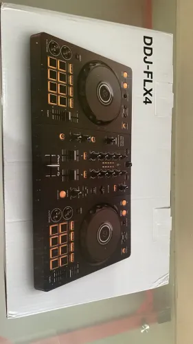 Controladora para DJ ddj-flx4 Pioneer ainda na caixa