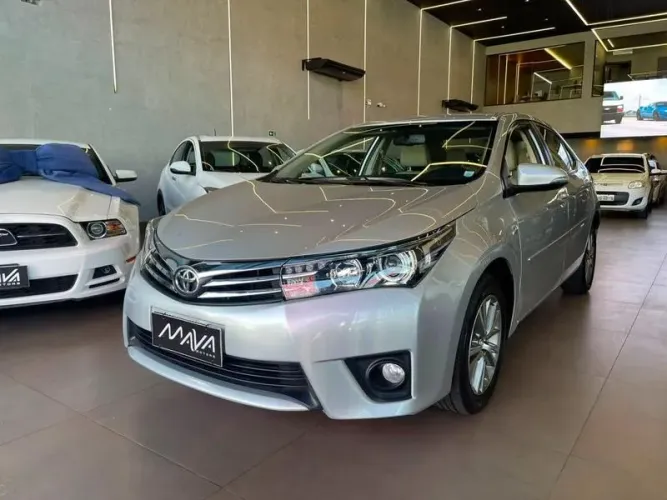 Toyota Corolla Altis 2.0 Flex 16V Aut. 2015
