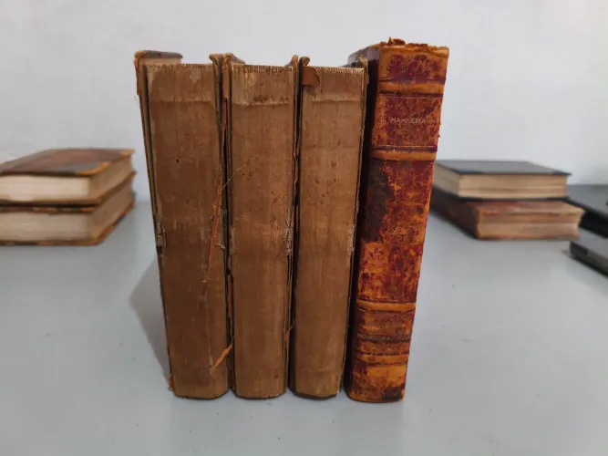 Coleção Livros Traité de Matière Médicale Homeopathique - 1877 - Samuel Hahnemann