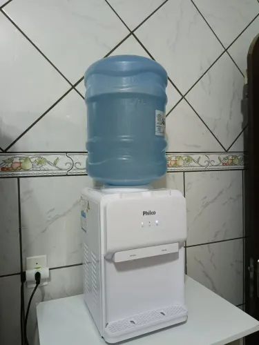 Bebedouro de água fhilco cor branca 
