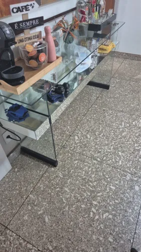Aparador de Vidro
