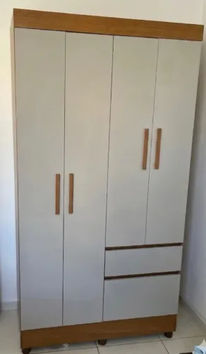 Guarda-roupa