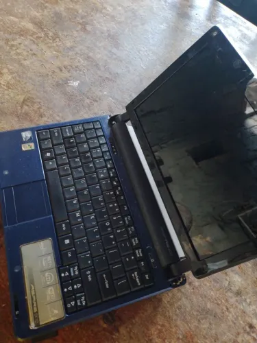 Vende-se notebook acer para retirada de peças