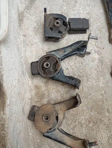 Coxim/base do motor Corolla 2003/2008