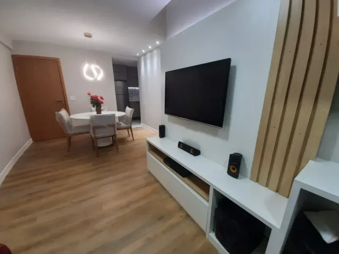 Alugo apto com 2 Qts e semi mobiliado - EDF. Jardins Da Madalena.