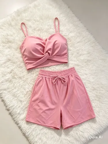 Vendo cojutinho short tamanho único blusa tamanho único novo