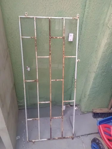 Janela estilo máxim ar