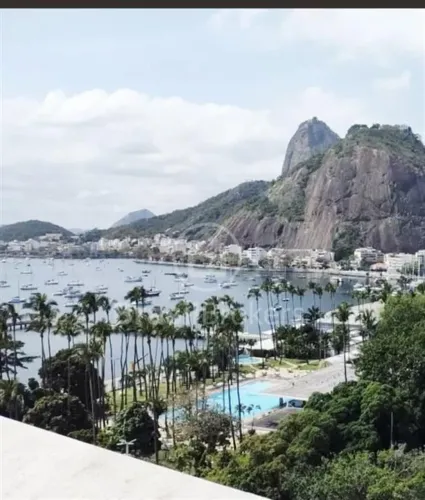 Cobertura 2 quartos, vaga de garagem em 90 m² Avenida Pasteur- Urca