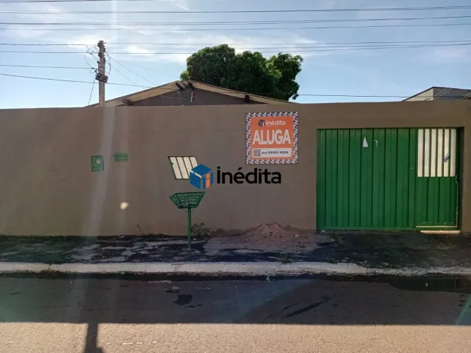Casa com 3 Quartos e Amplo Quintal na Vila Mutirão - R$ 1.500/mês