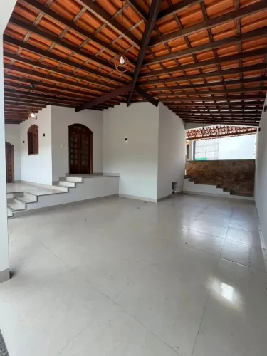 Alugo Casa 4 quartos com Piscina| Funcionários 
